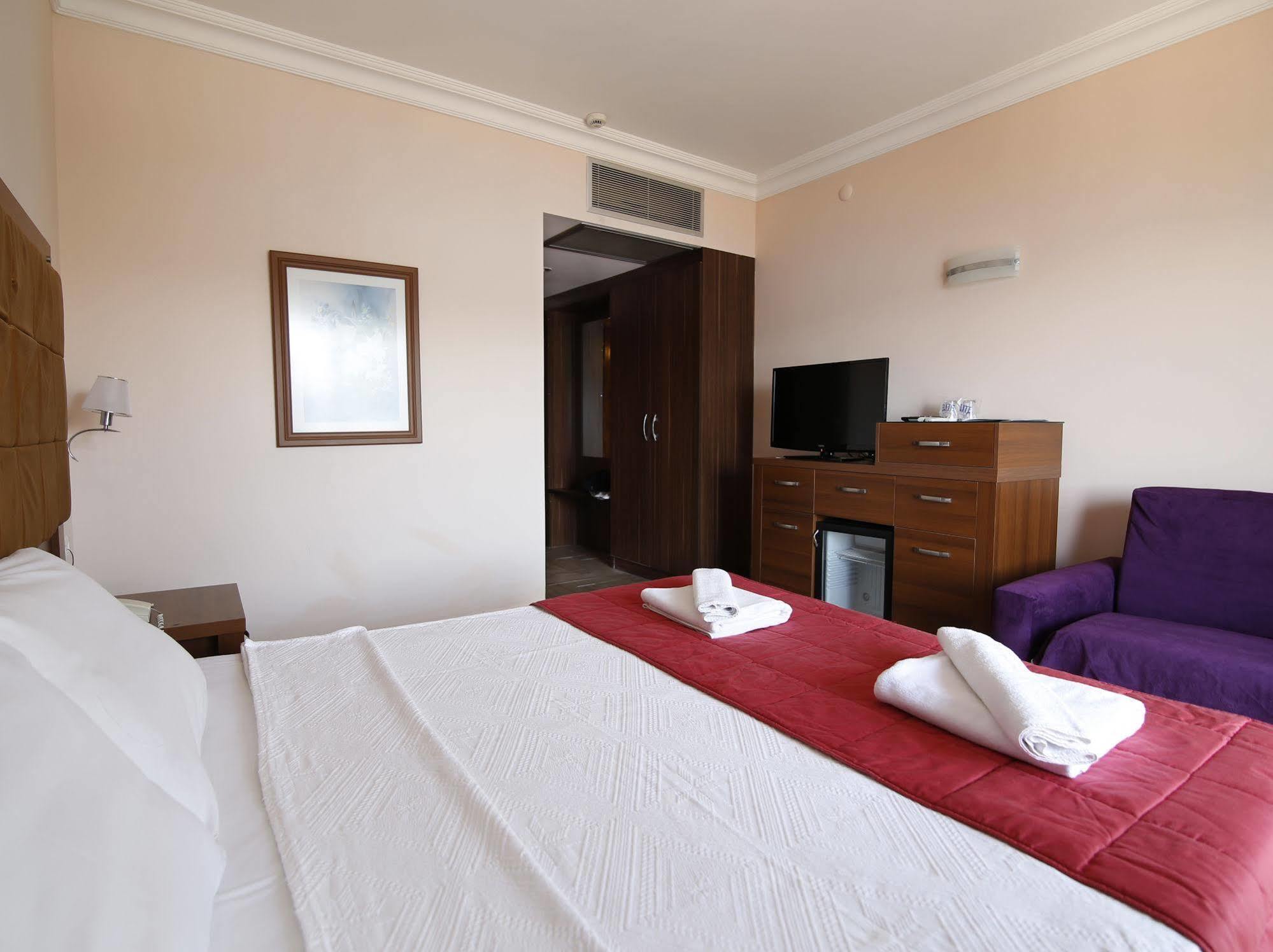 Elite Hotel Bodrum ยาลึคคาวัค ภายนอก รูปภาพ