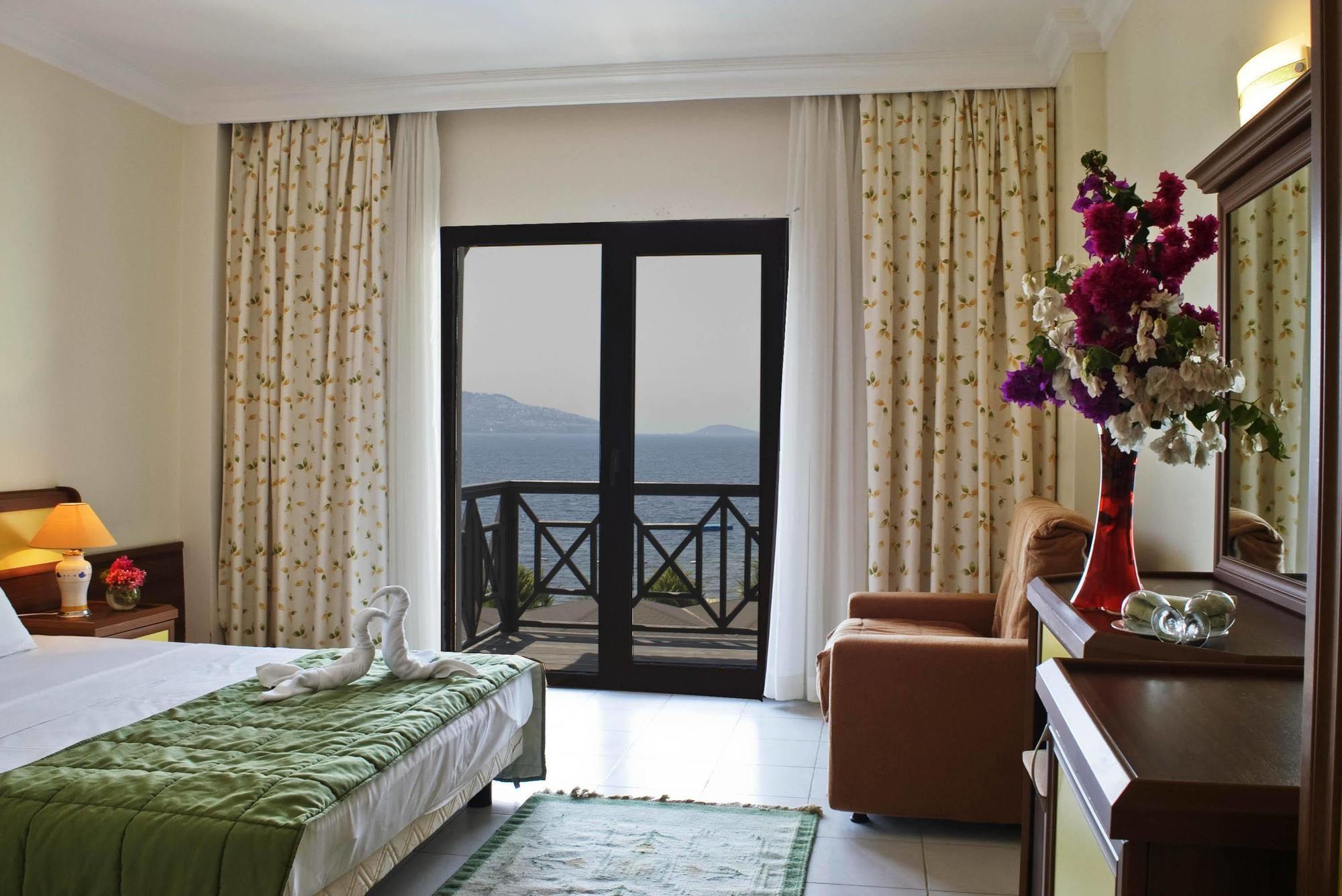 Elite Hotel Bodrum ยาลึคคาวัค ภายนอก รูปภาพ